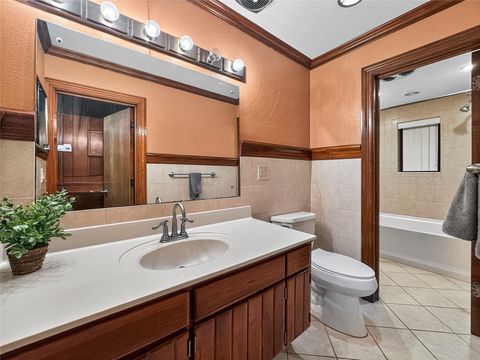 Tiny photo for 1910 College Park Drive, Tavares, FL 32778 (MLS # G5103980)