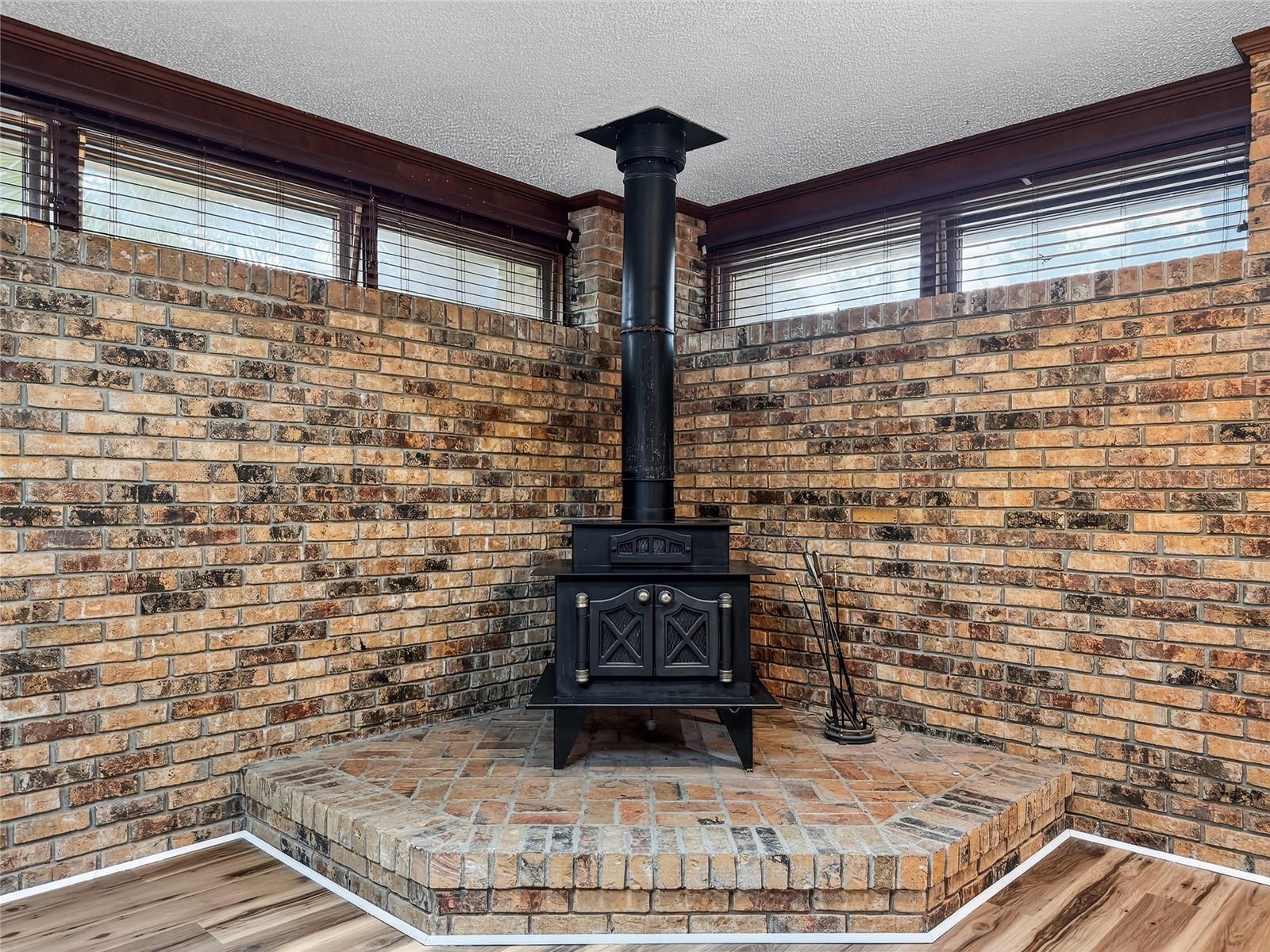 LAKE ELSIE - Residential