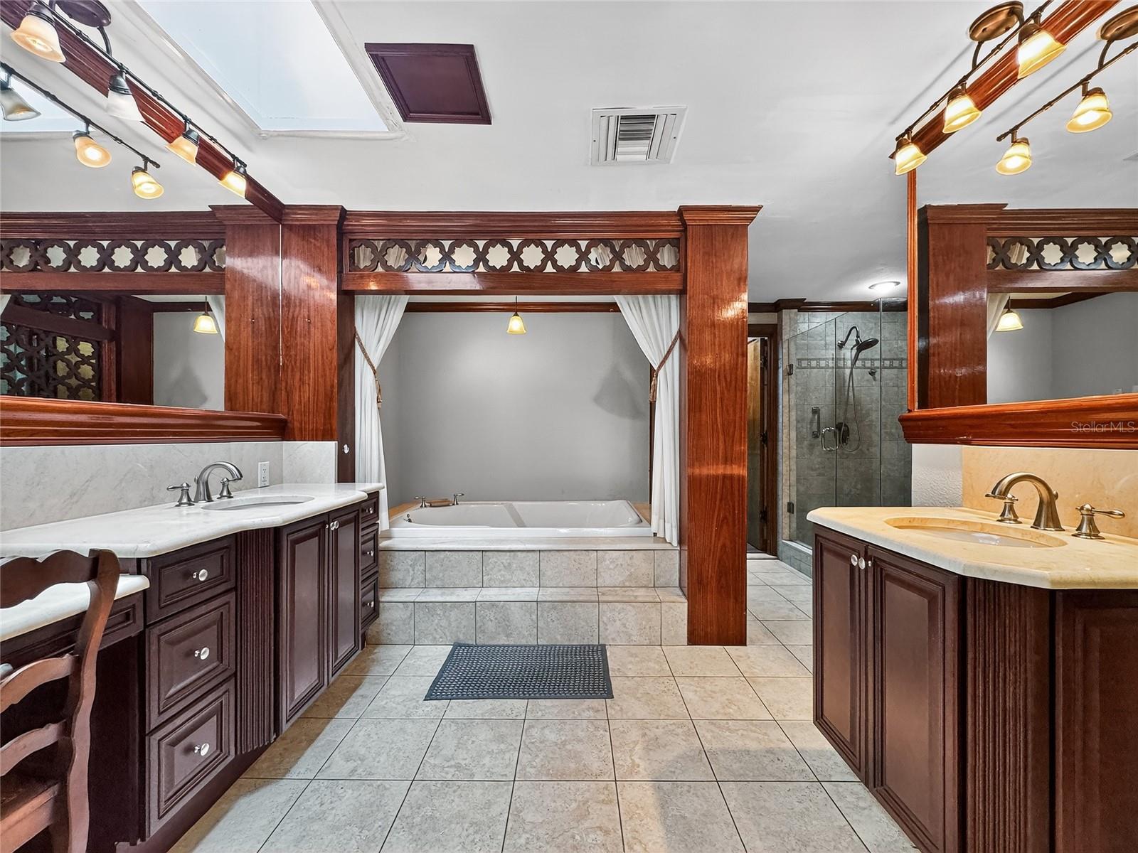 LAKE ELSIE - Residential