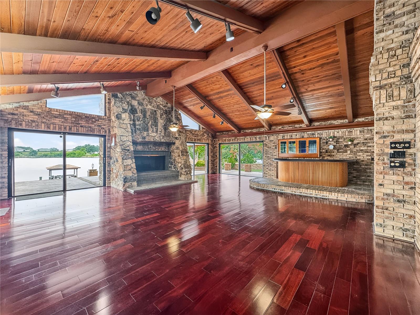 LAKE ELSIE - Residential