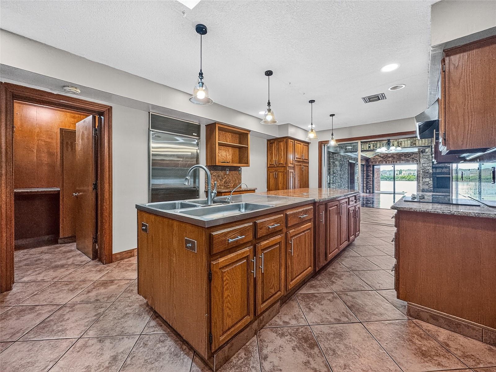 LAKE ELSIE - Residential