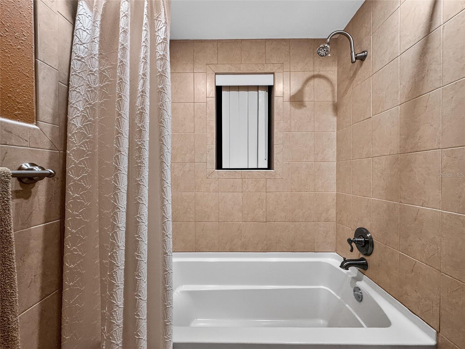 LAKE ELSIE - Residential