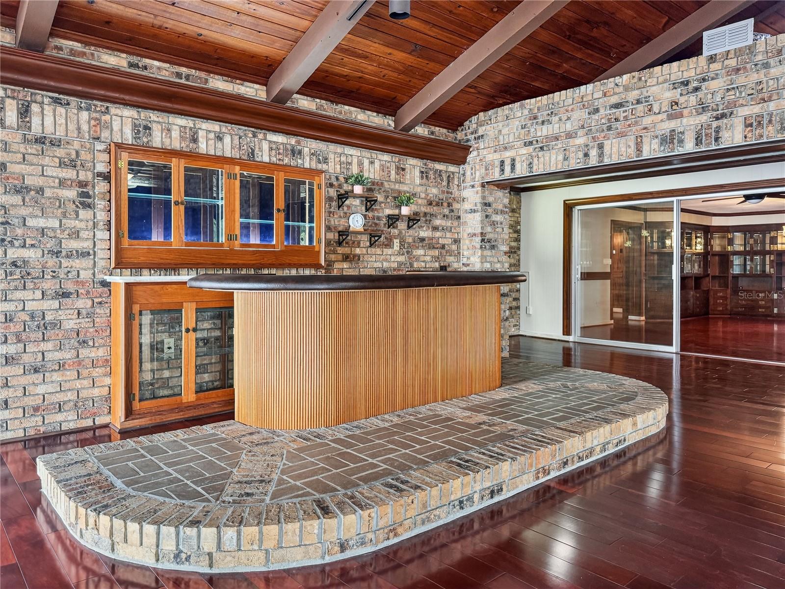 LAKE ELSIE - Residential