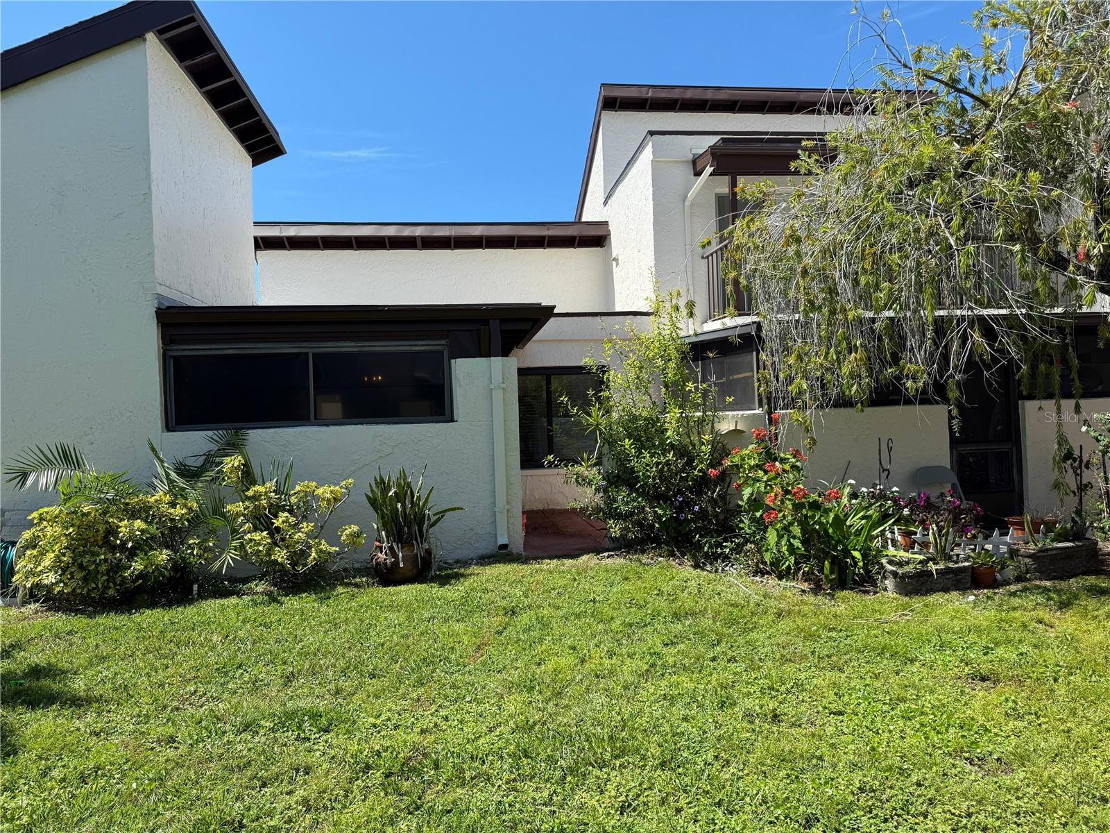 CHATEAU BELLEAIR CONDO - Residential