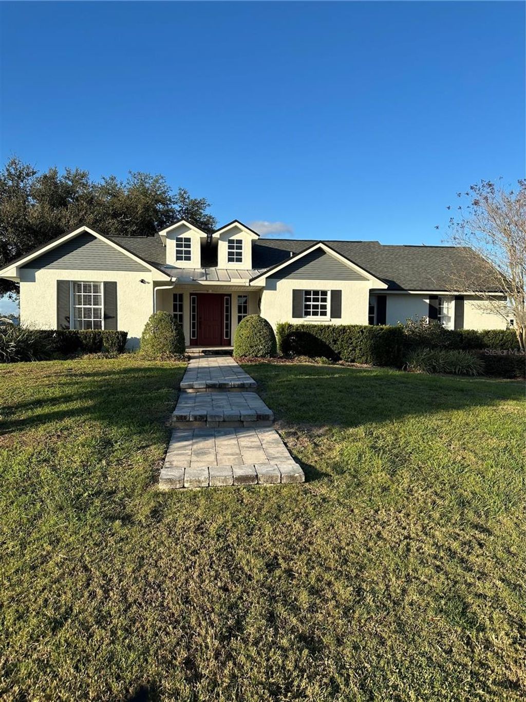 Photo of 812 Jameson Road, Lithia, FL 33547 (MLS # J996531)