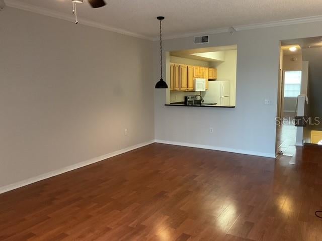 5711 BENTGRASS DRIVE 19-211