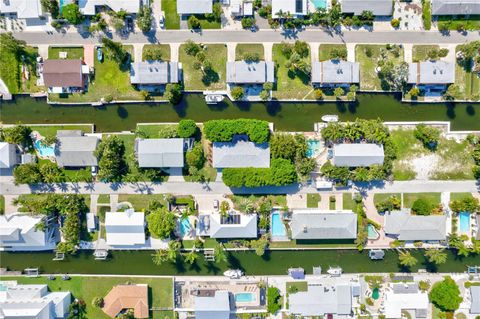 A home in LONGBOAT KEY