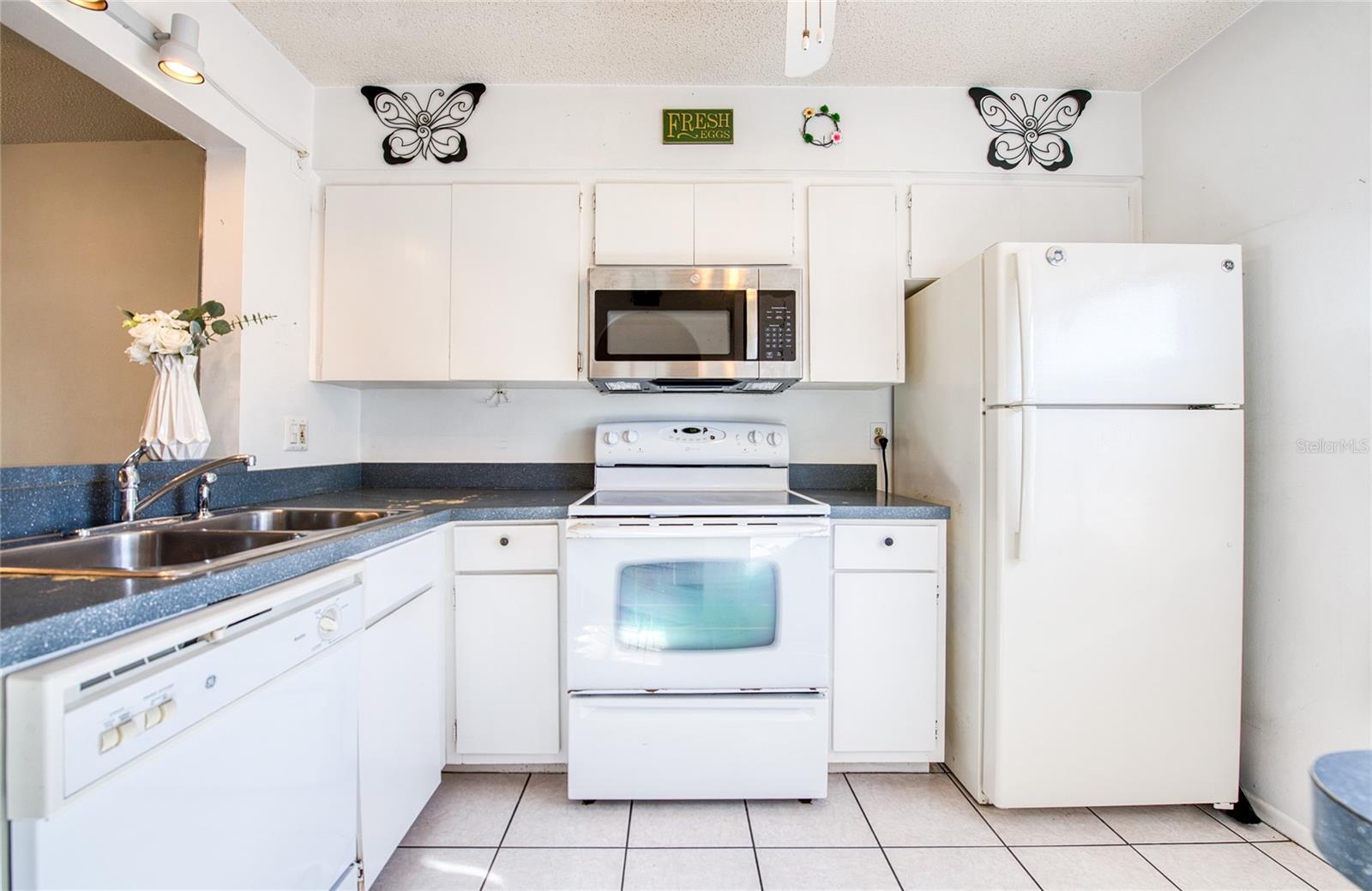 MISSION OAKS CONDO - Residential