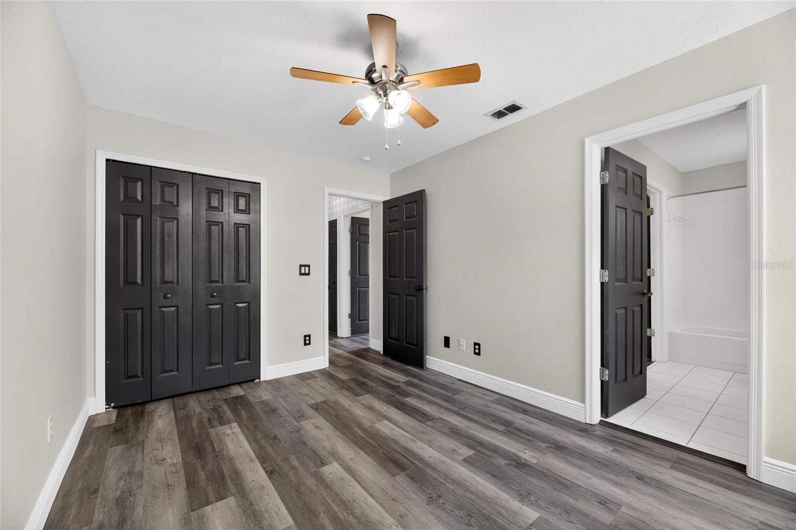 TAMPA PALMS AREA 2 5C UNIT 2A - Residential