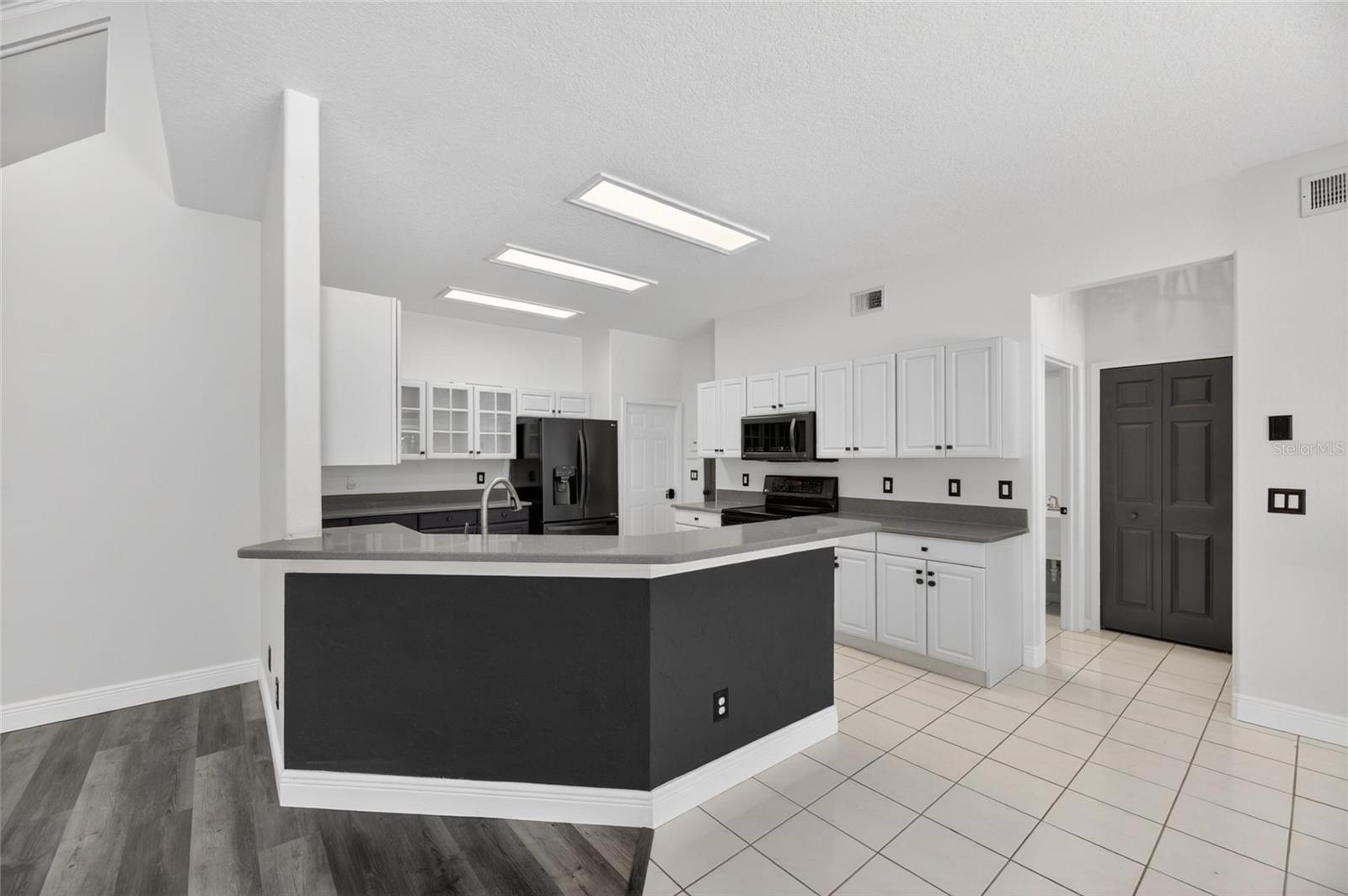 TAMPA PALMS AREA 2 5C UNIT 2A - Residential