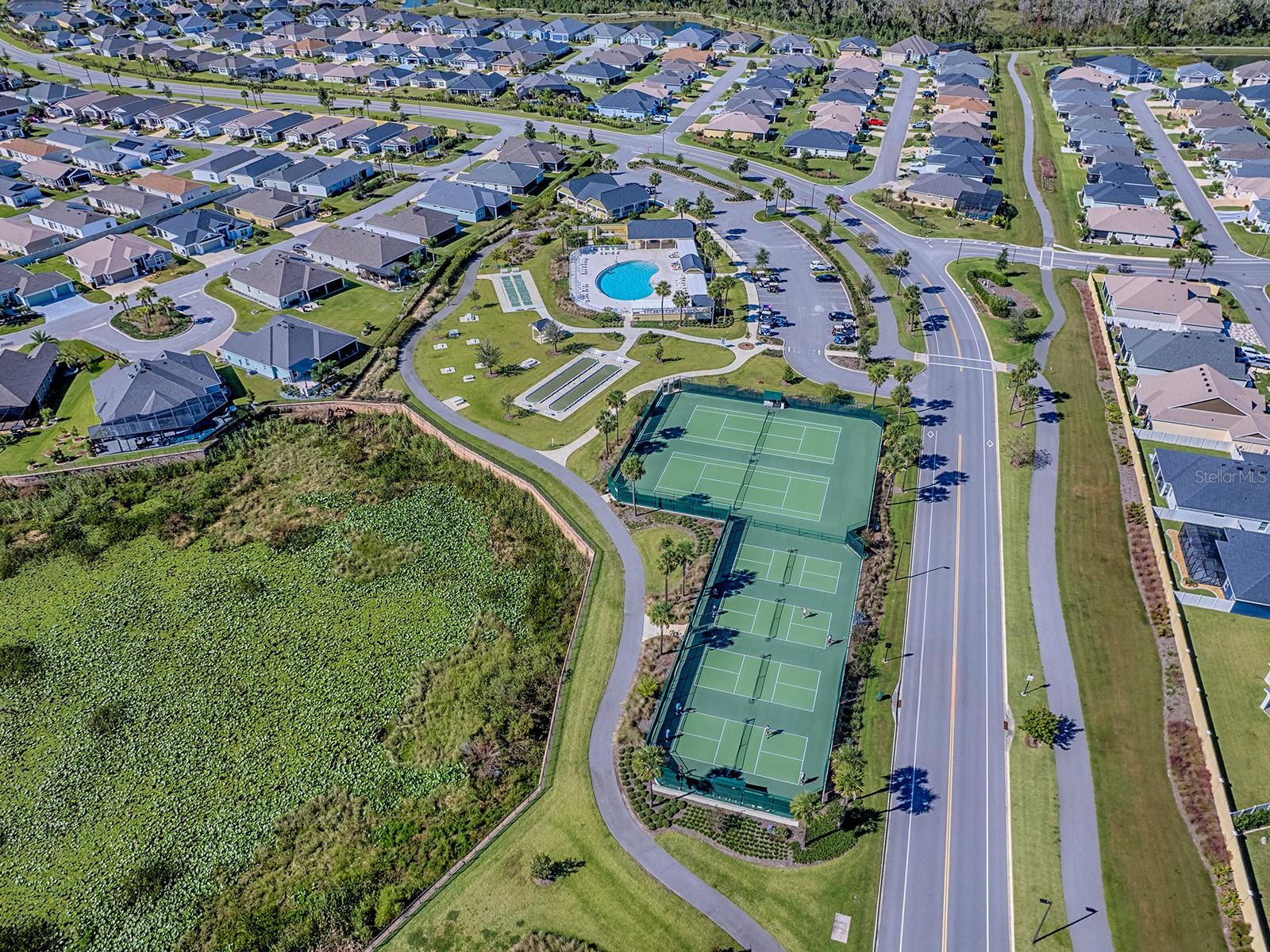 THE VILLAGES/SOUTHERN OAKS UN #130 - Residential