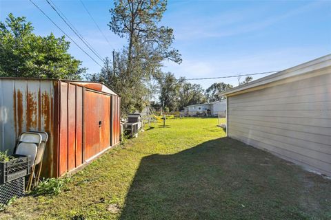 A home in LAKELAND