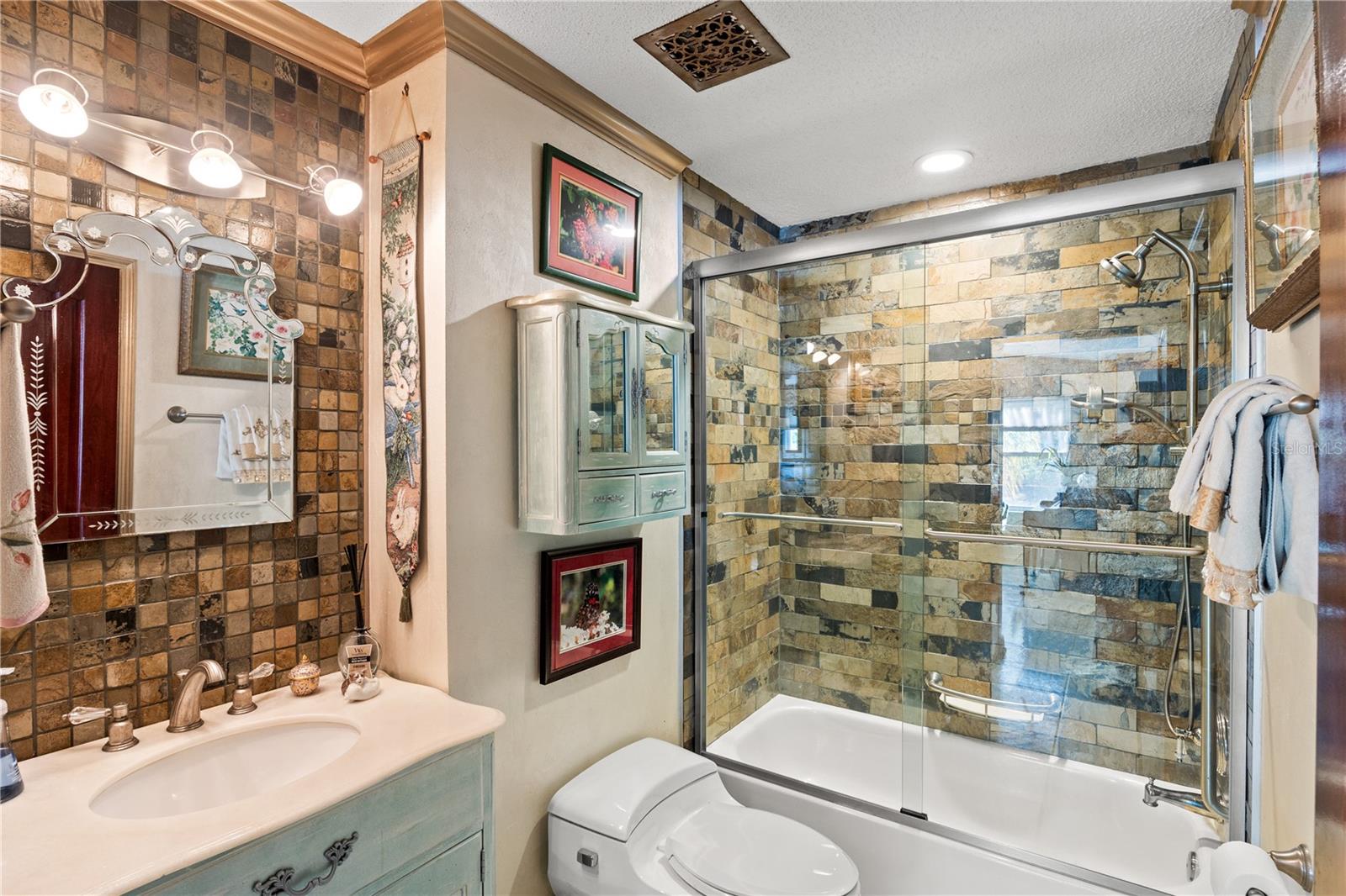 MAGNOLIA PLACE - Residential