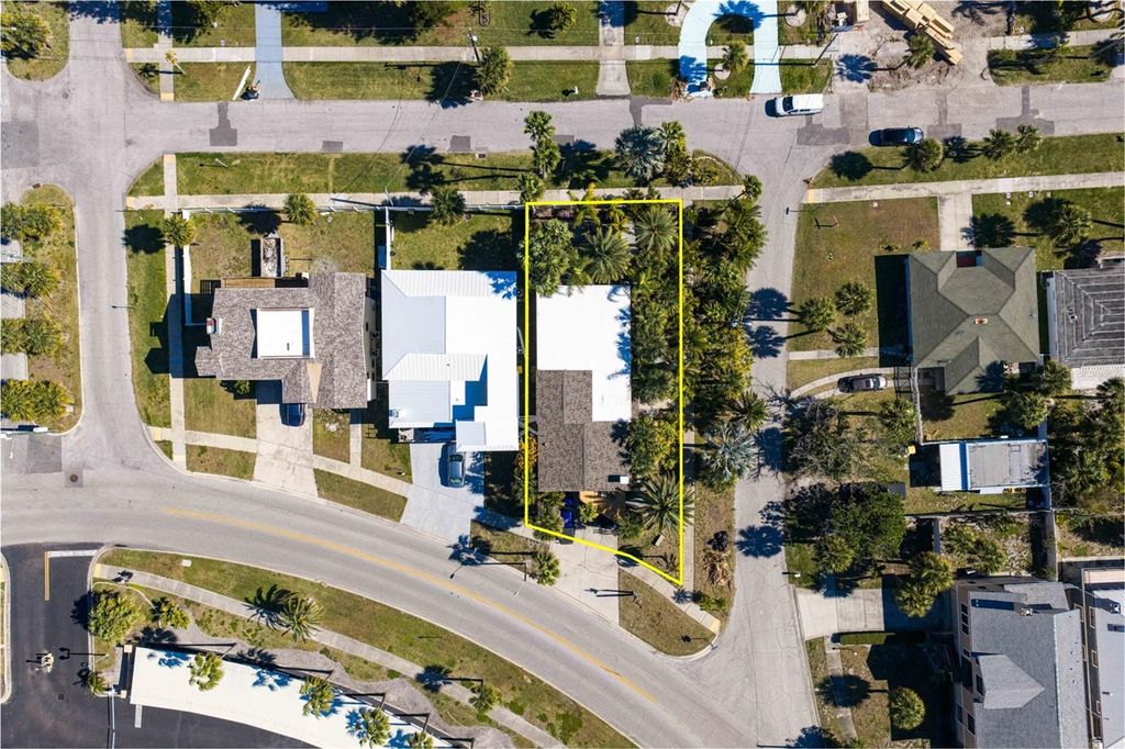 Photo of 879 Eldorado Avenue, Clearwater Beach, FL 33767 (MLS # TB8474490)