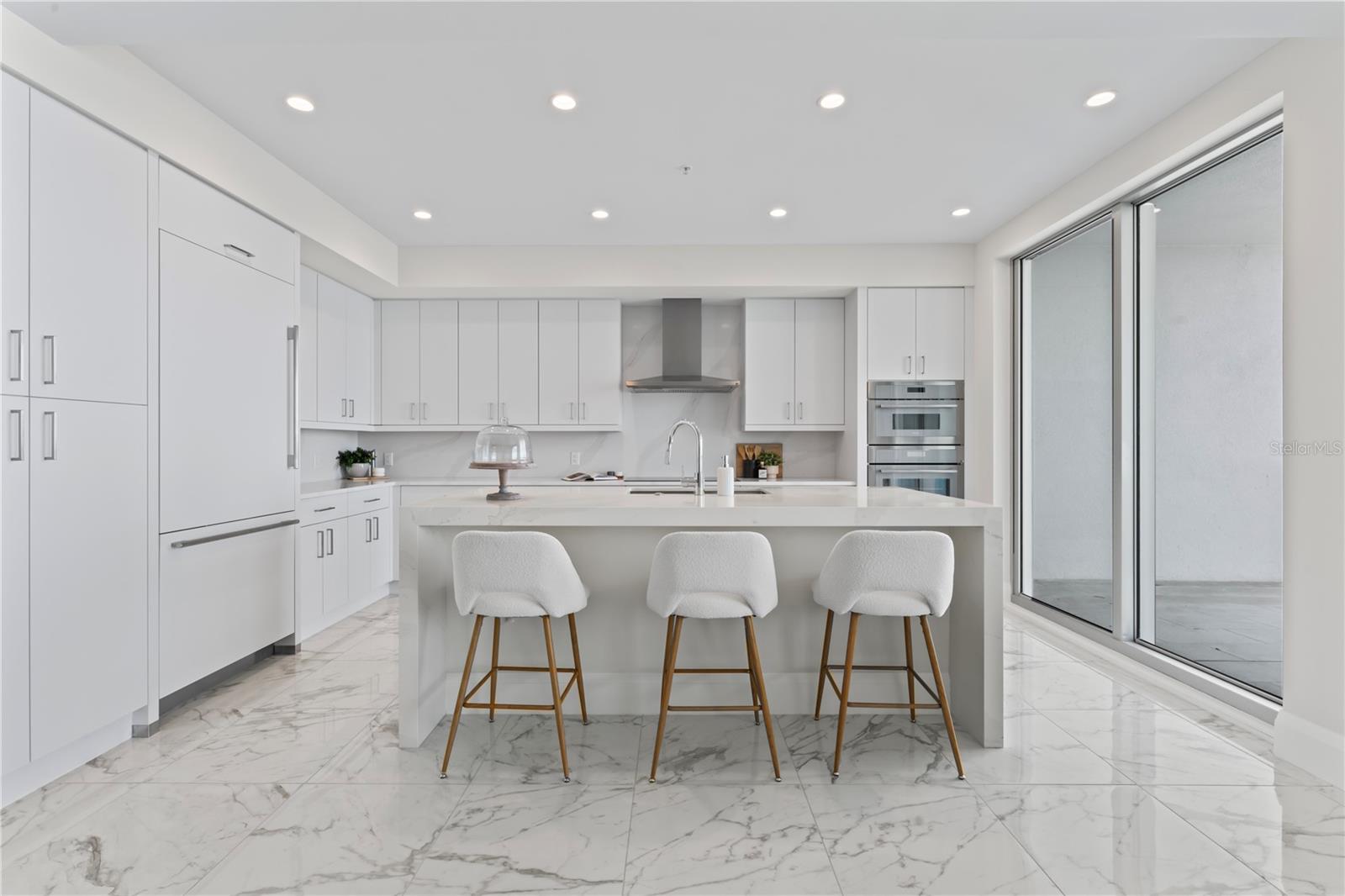ALTURA BAYSHORE - Residential