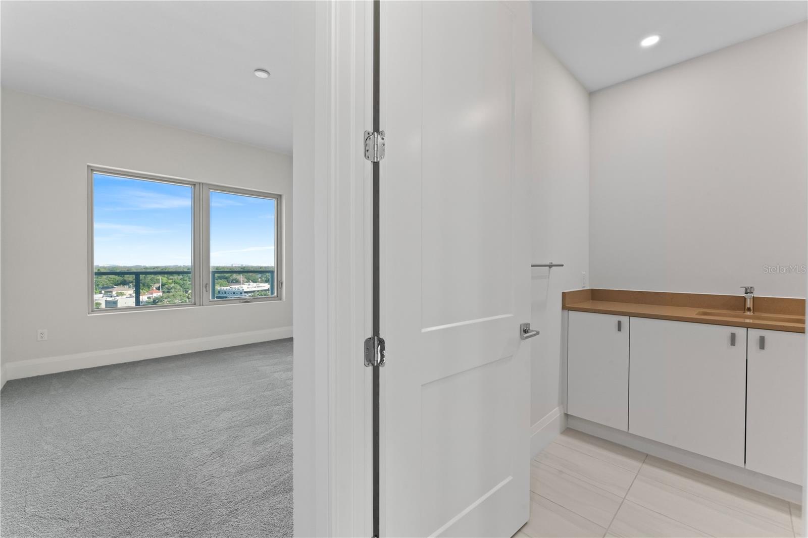 ALTURA BAYSHORE - Residential