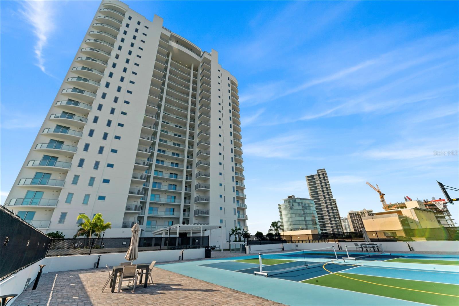 ALTURA BAYSHORE - Residential