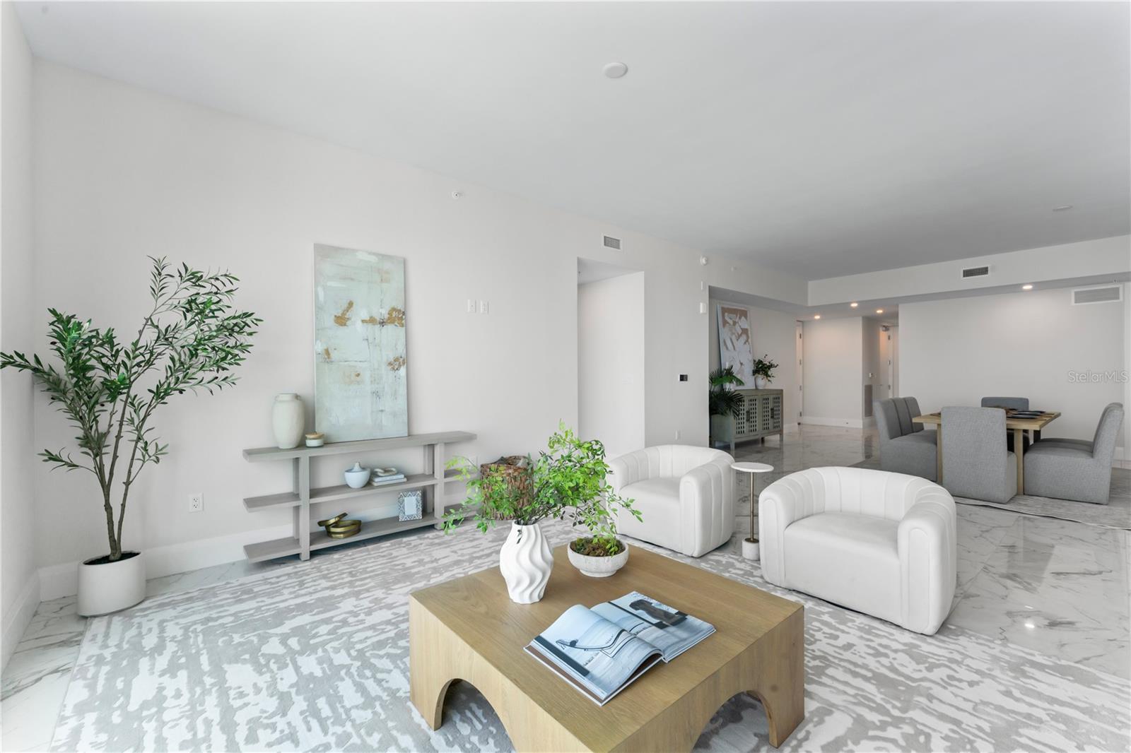 ALTURA BAYSHORE - Residential
