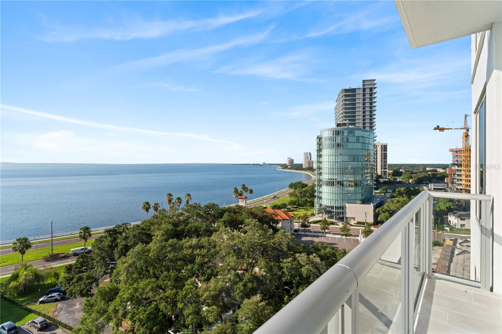 ALTURA BAYSHORE - Residential