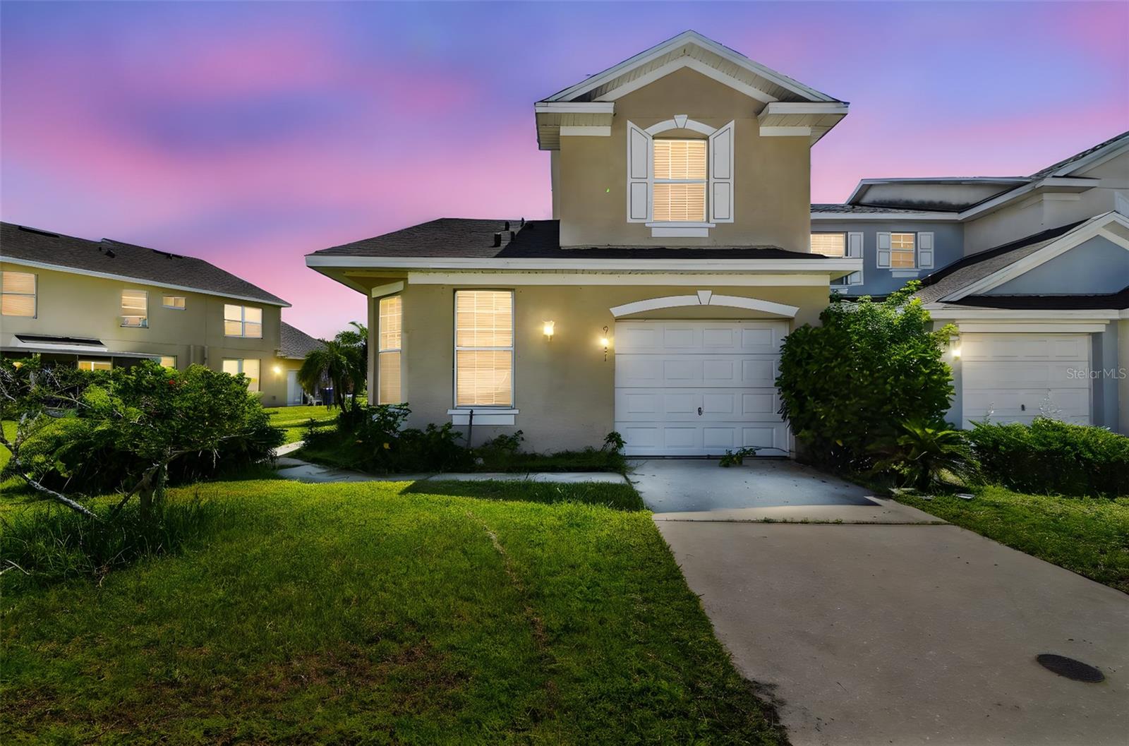 Welcome to this spacious 3-bedroom, 2.5-bathroom townhouse located in the highly sought-after gated community of The Villages of Bloomingdale. This is the largest floor plan in the neighborhood and an end unit, offering extra privacy and natural sunlight throughout. Recent Updates: HVAC replaced in 2023, Dishwasher, Refrigerator, washer, and dryer all replaced in 2023 and a new roof in 2024! The master suite is conveniently located on the first floor, featuring dual sinks, his & hers closets, a soaking tub, and a separate shower. The kitchen includes a bright breakfast nook, while the living room opens to a covered lanai for indoor-outdoor living. Upstairs, you’ll find two oversized bedrooms, a full bathroom, and a laundry closet. Additional features include a 1-car attached garage with private driveway parking and guest parking just steps from your front door. Community highlights: Resort-style pool with lake views, Fitness center & playground. HOA includes water, sewer, trash, exterior maintenance & lawn care – true zero-maintenance living!
All of this in a prime location just minutes from shopping, dining, recreation, beaches, I-75, US-301, and the Selmon Expressway.
Don’t wait—schedule your private showing today!