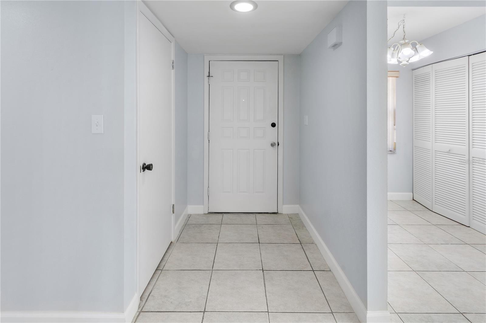 HOLIDAY LAKE VILLAS CONDO - Residential