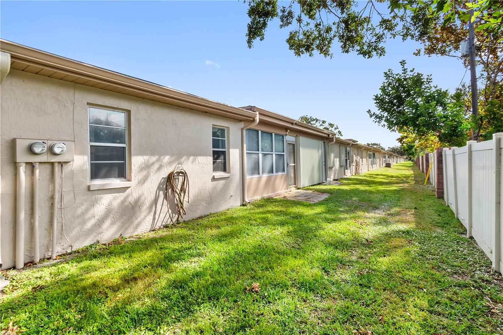 HOLIDAY LAKE VILLAS CONDO - Residential