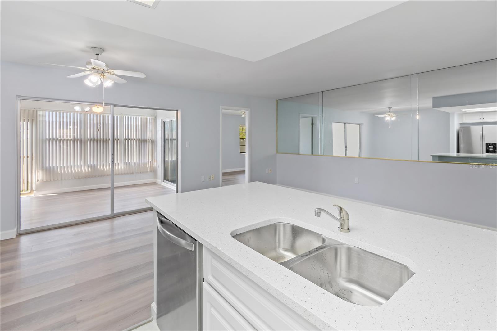 HOLIDAY LAKE VILLAS CONDO - Residential