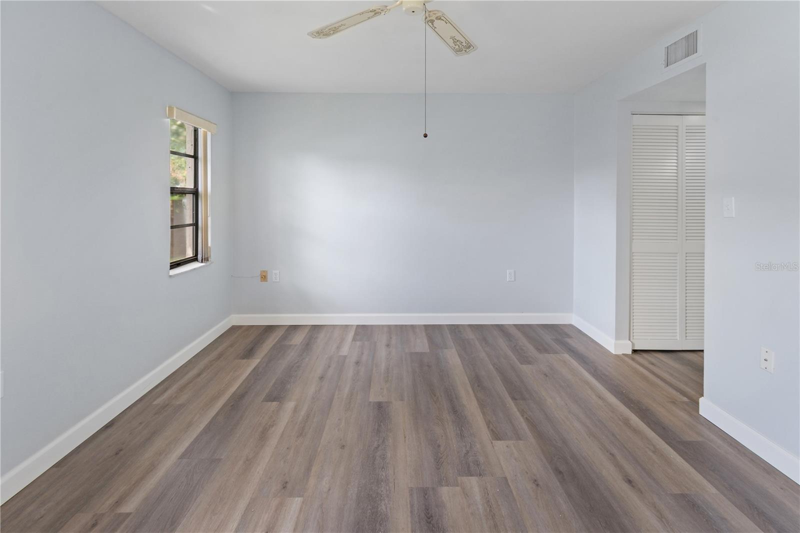 HOLIDAY LAKE VILLAS CONDO - Residential