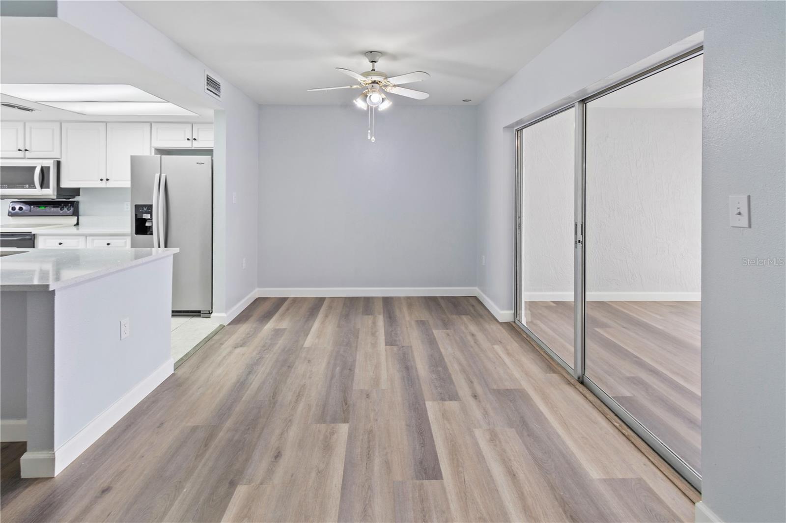 HOLIDAY LAKE VILLAS CONDO - Residential