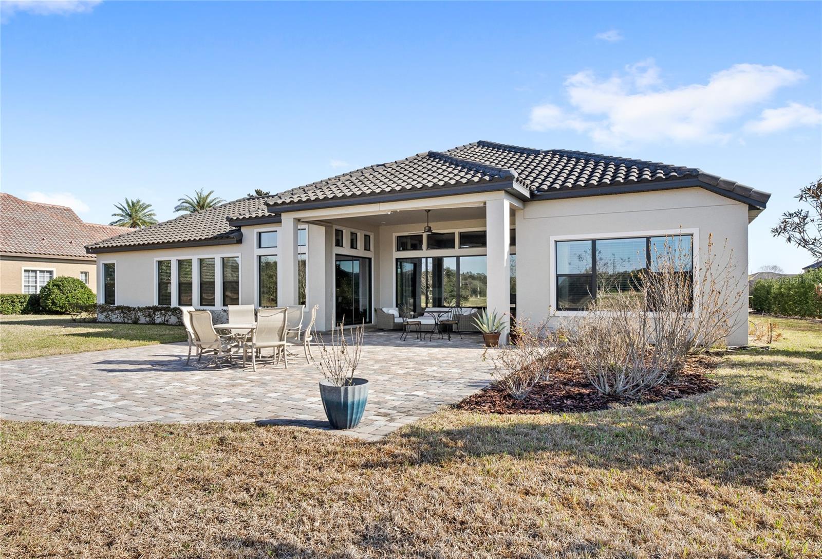 HEATHROW COUNTRY ESTATE - Residential