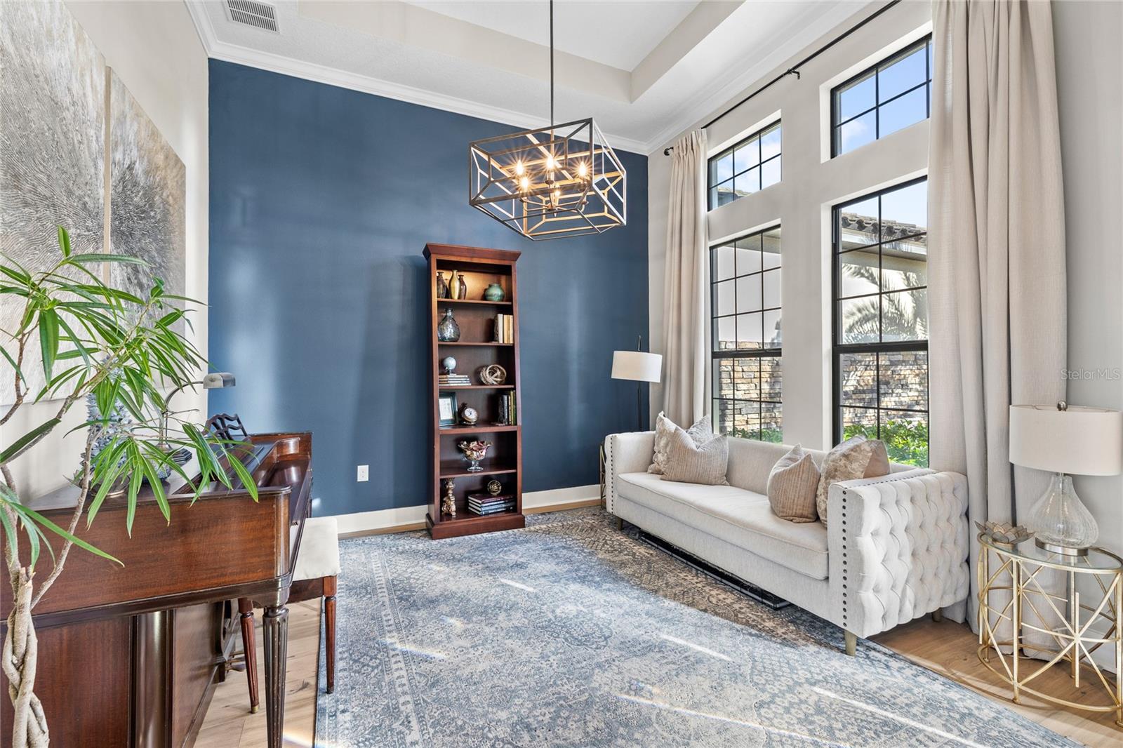 HEATHROW COUNTRY ESTATE - Residential