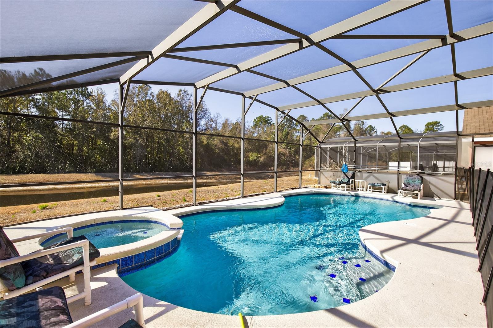 SANDY RIDGE - Residential