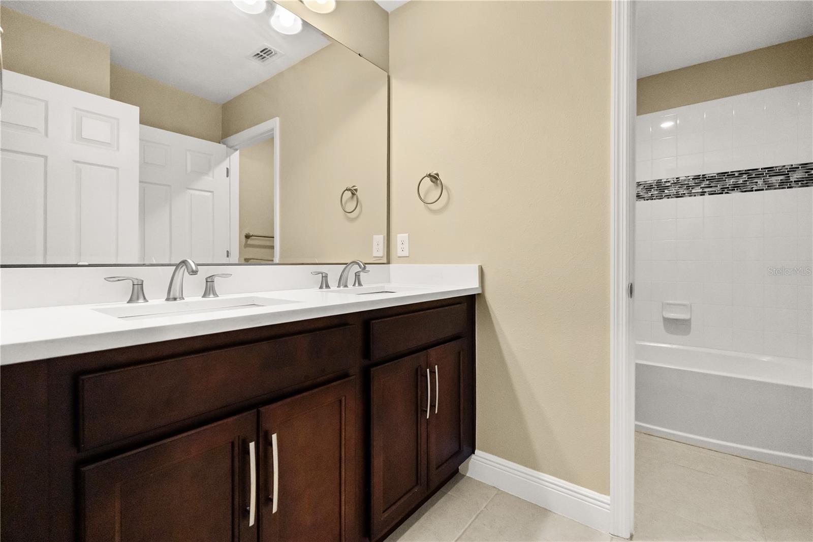 RIDGEVIEW PH 3 - Residential Lease