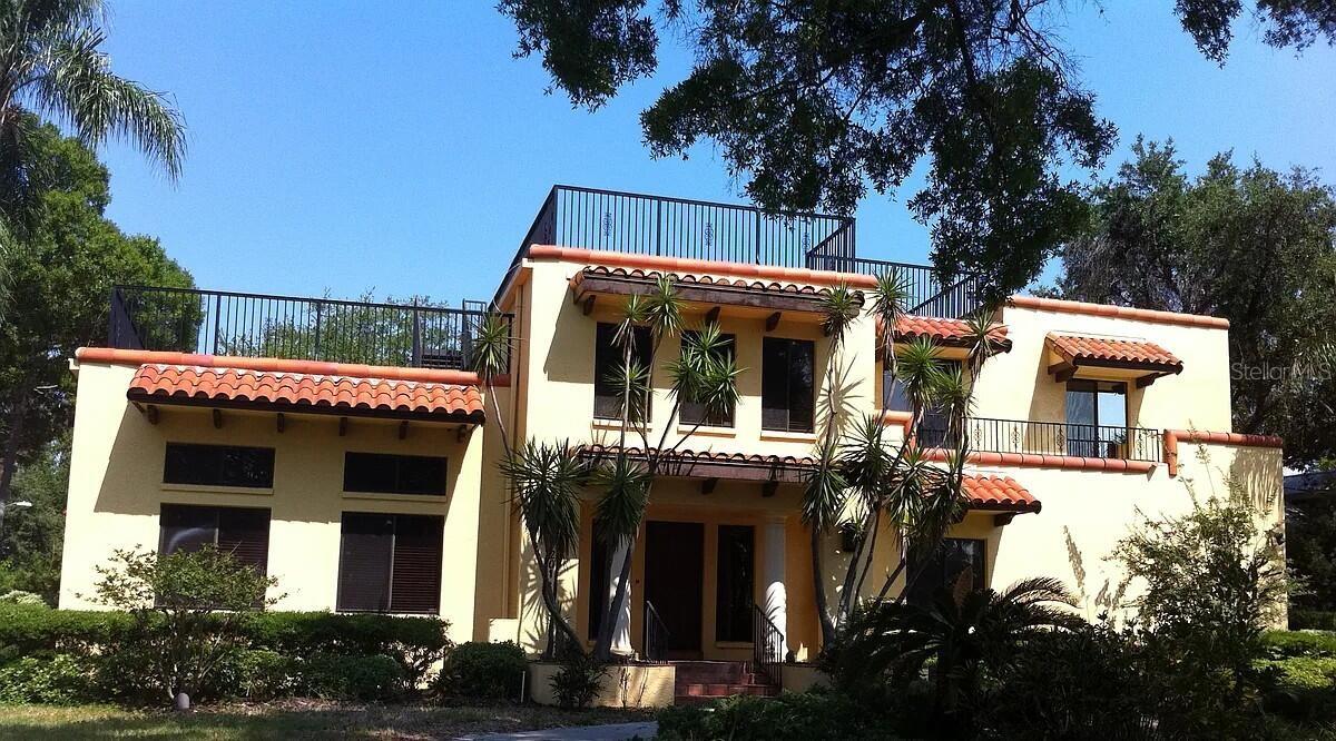 Beautiful blended Spanish/Mediterranean/Mexican style house, in a corner lot on Davis Islands. 5 Bedrooms and 3.5 bath.Primary bedroom and 2 other bedrooms on first floor.Has additional study and a loft area, which could be a playroom or pool room.Great room has 18 foot ceiling and a fireplace.Courtyard style back yard with pool and spa with paved deck. Several palms and landscaping as well as 2 pergolas create an ambience that is relaxing and playful.Back porch overlooks the courtyard and pool and is perfect refuge for rainy days.Breezeway with BBQ and outdoor kitchen area, facilitates year round cooking and partying including a fireplace for those nippy days and s'more making.Two car Garage and plenty of off street parking on the side and in the front circular driveway.Small dogs permitted.House has never flooded.One of the best school districts in Tampa- Gorrie/Wilson/Plant as well as well situated for magnet and private schools. convenient location to all major expressways as well as downtown activities and Tampa General Hospital. Easy commute to airport. Davis Island has a small airport as well as Yacht club.Available for long lease as well as furnished. Renter pays for utilities