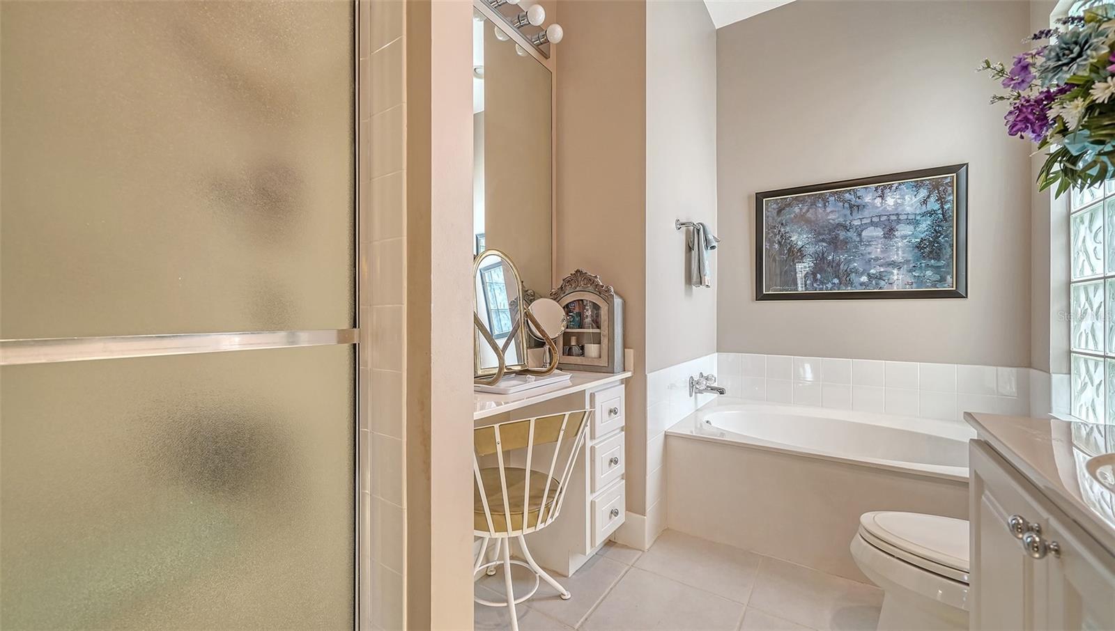 VILLAGEWALK - Residential