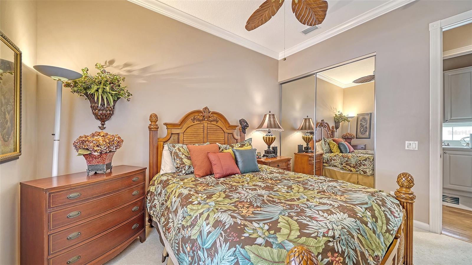 VILLAGEWALK - Residential