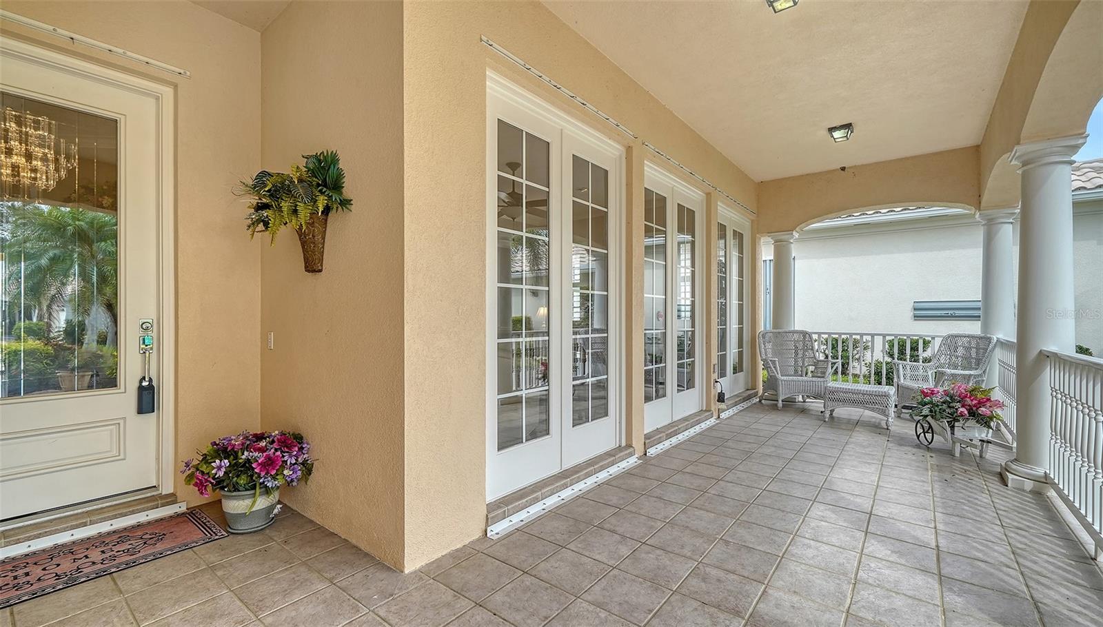 VILLAGEWALK - Residential