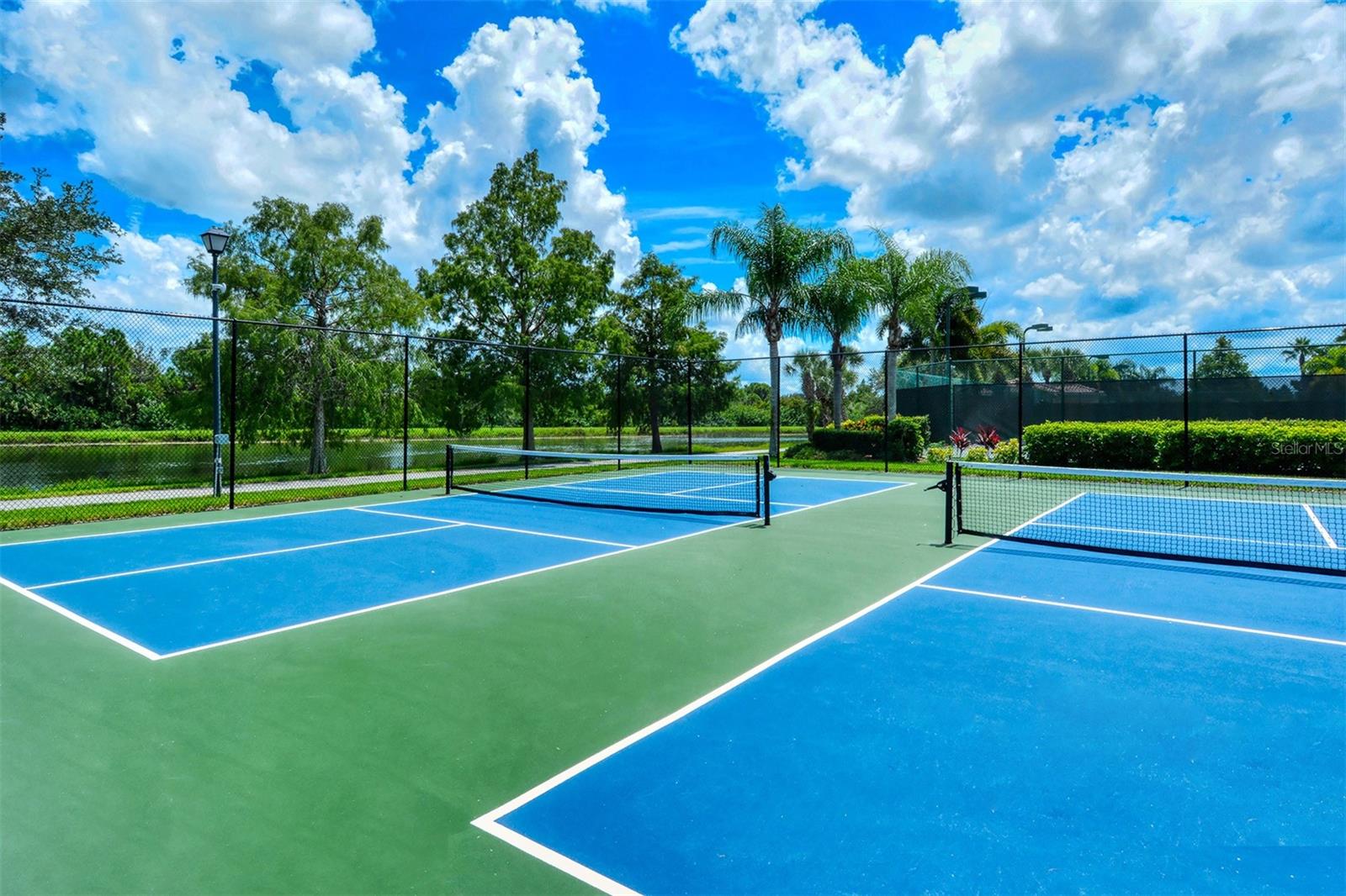 VILLAGEWALK - Residential