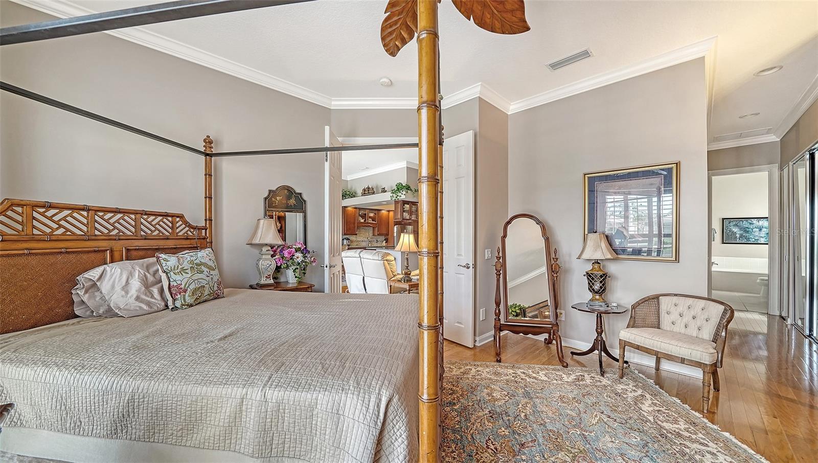 VILLAGEWALK - Residential