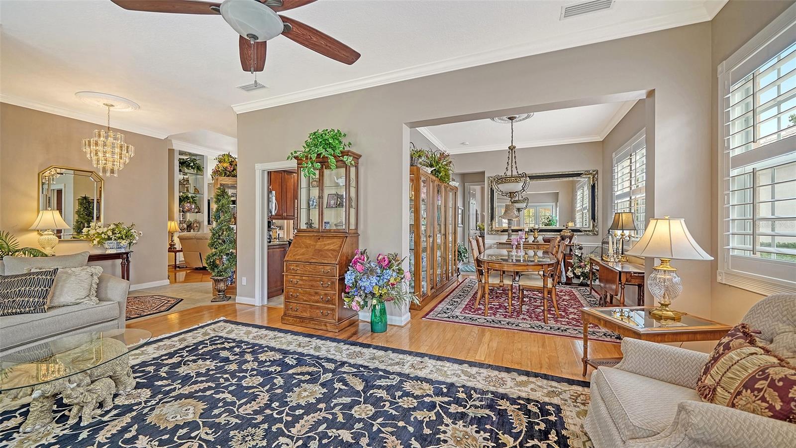 VILLAGEWALK - Residential