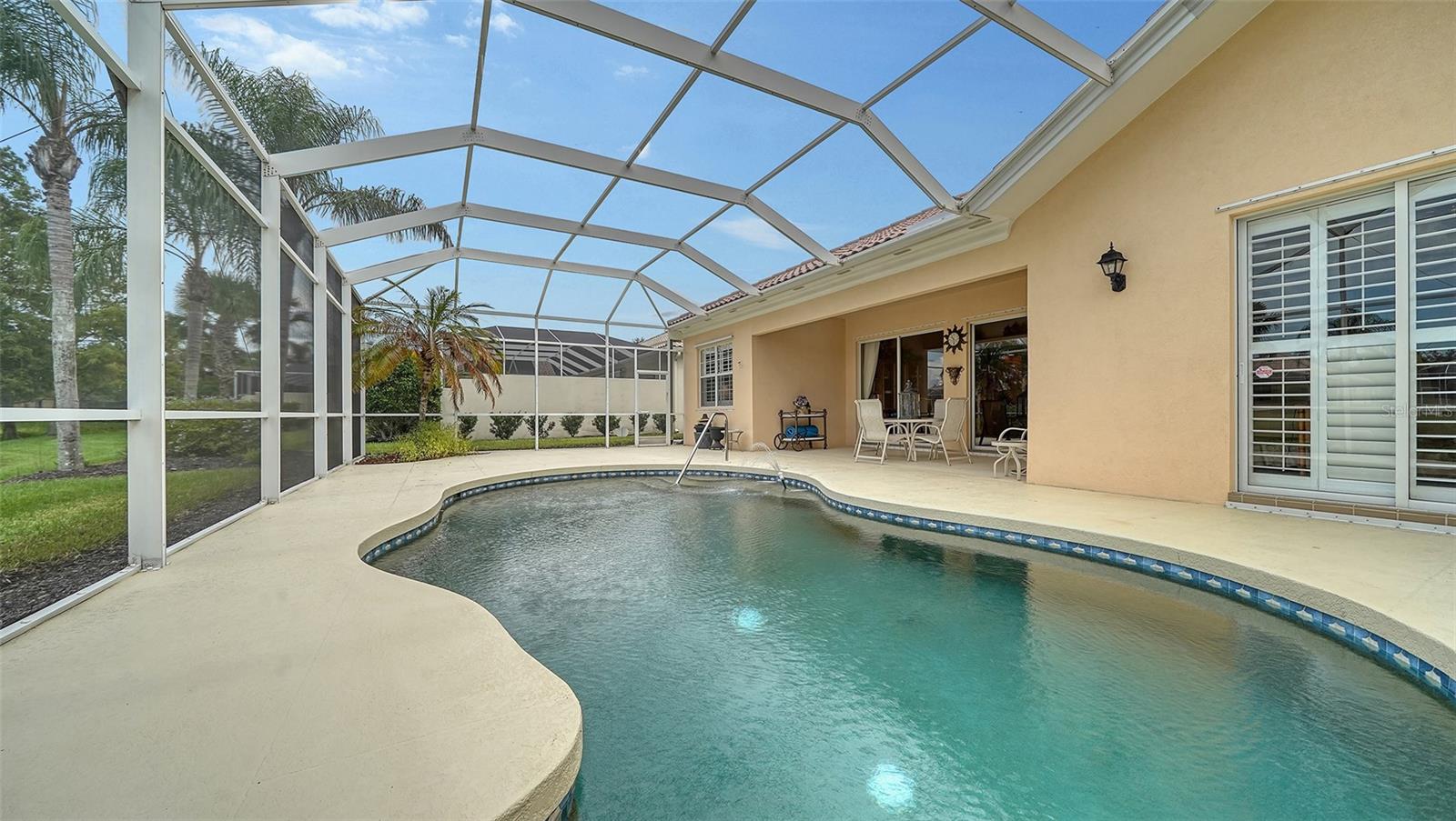 VILLAGEWALK - Residential