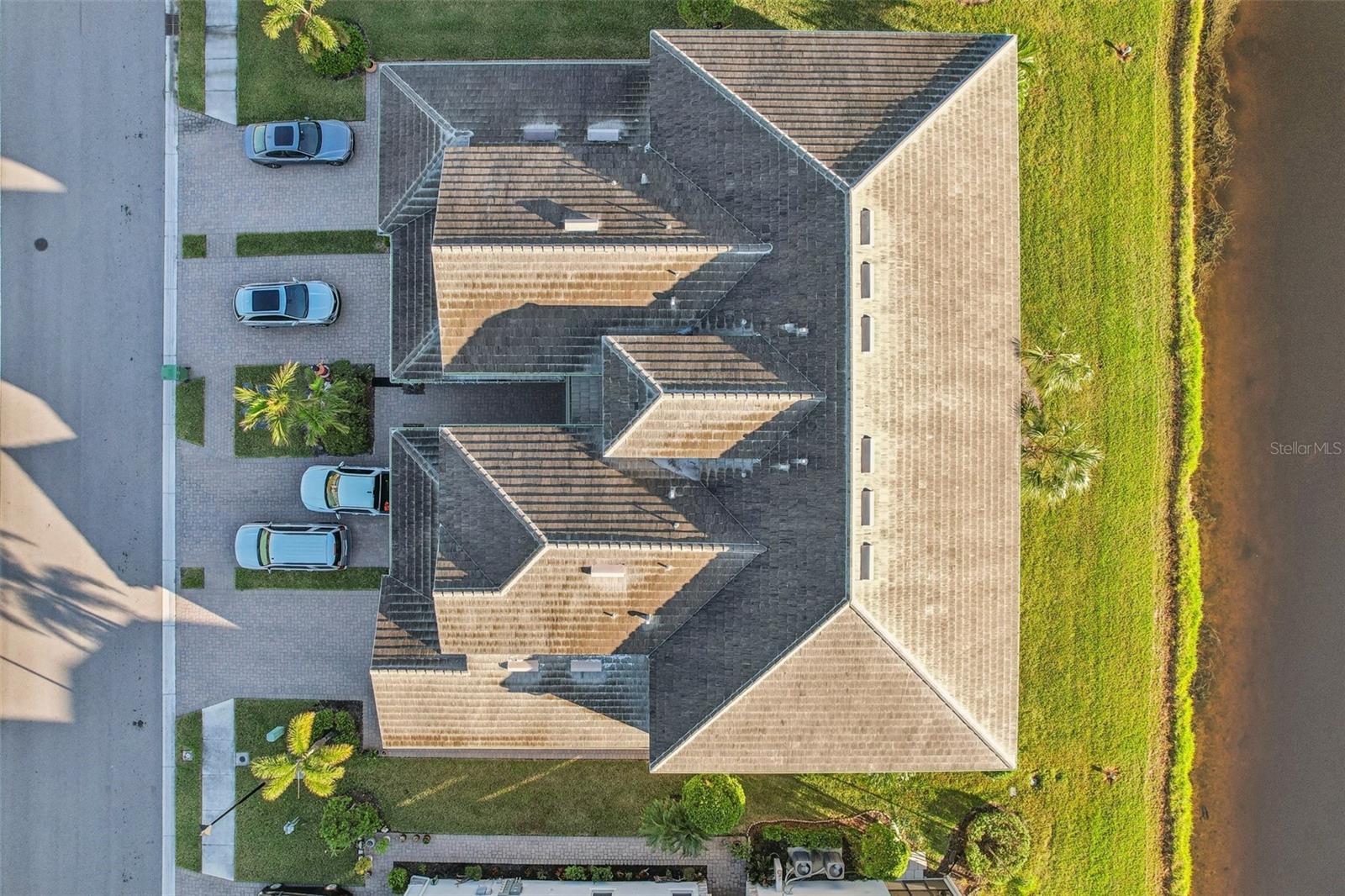 COACH HOMES I AT TIDEWATER PRSV PH VII - Residential