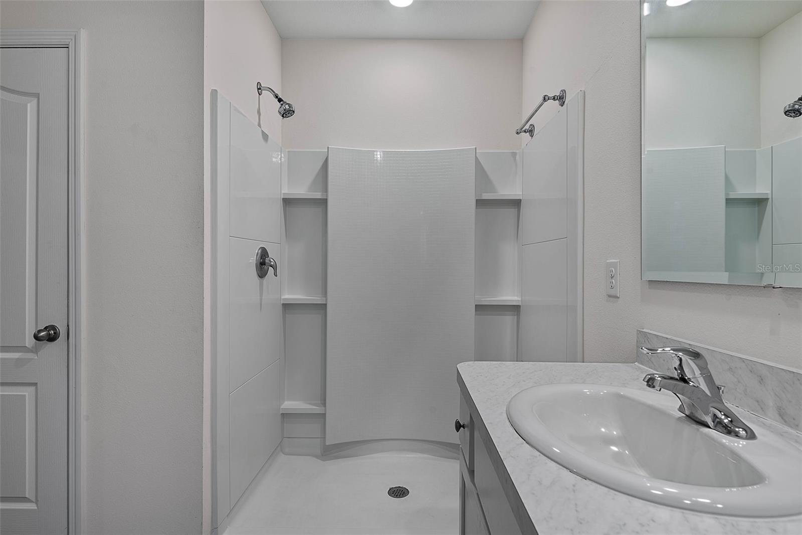 WOODBRIDGE LKS/EDGEWATER - Residential