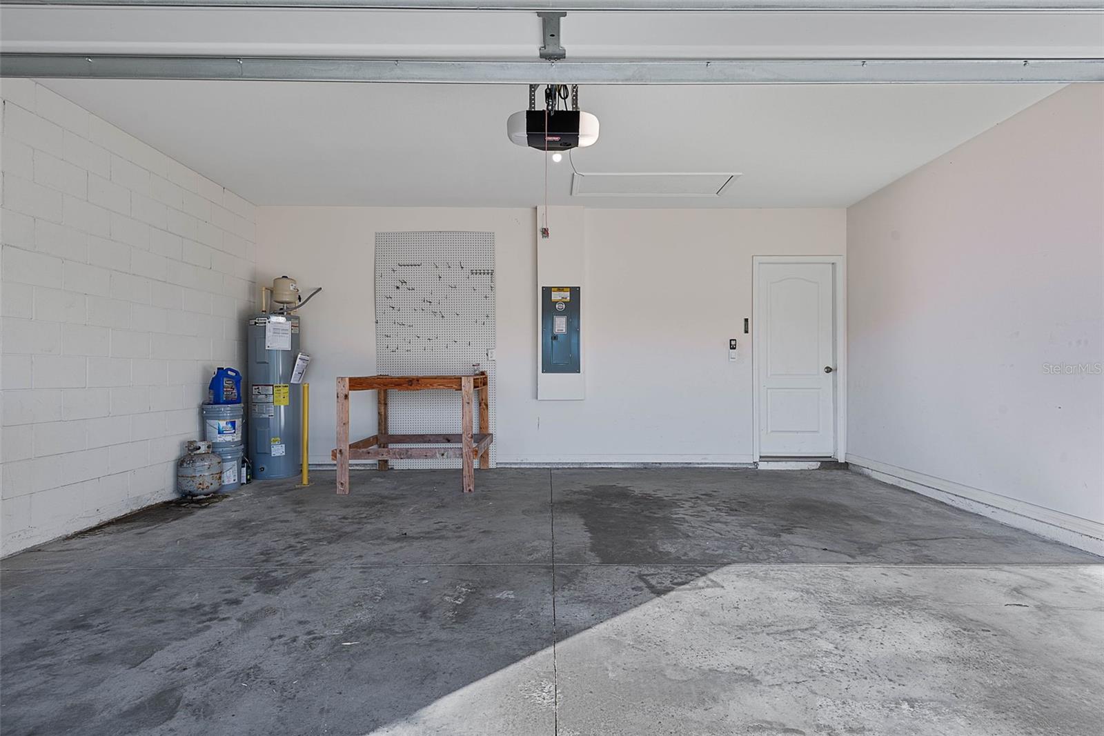 WOODBRIDGE LKS/EDGEWATER - Residential