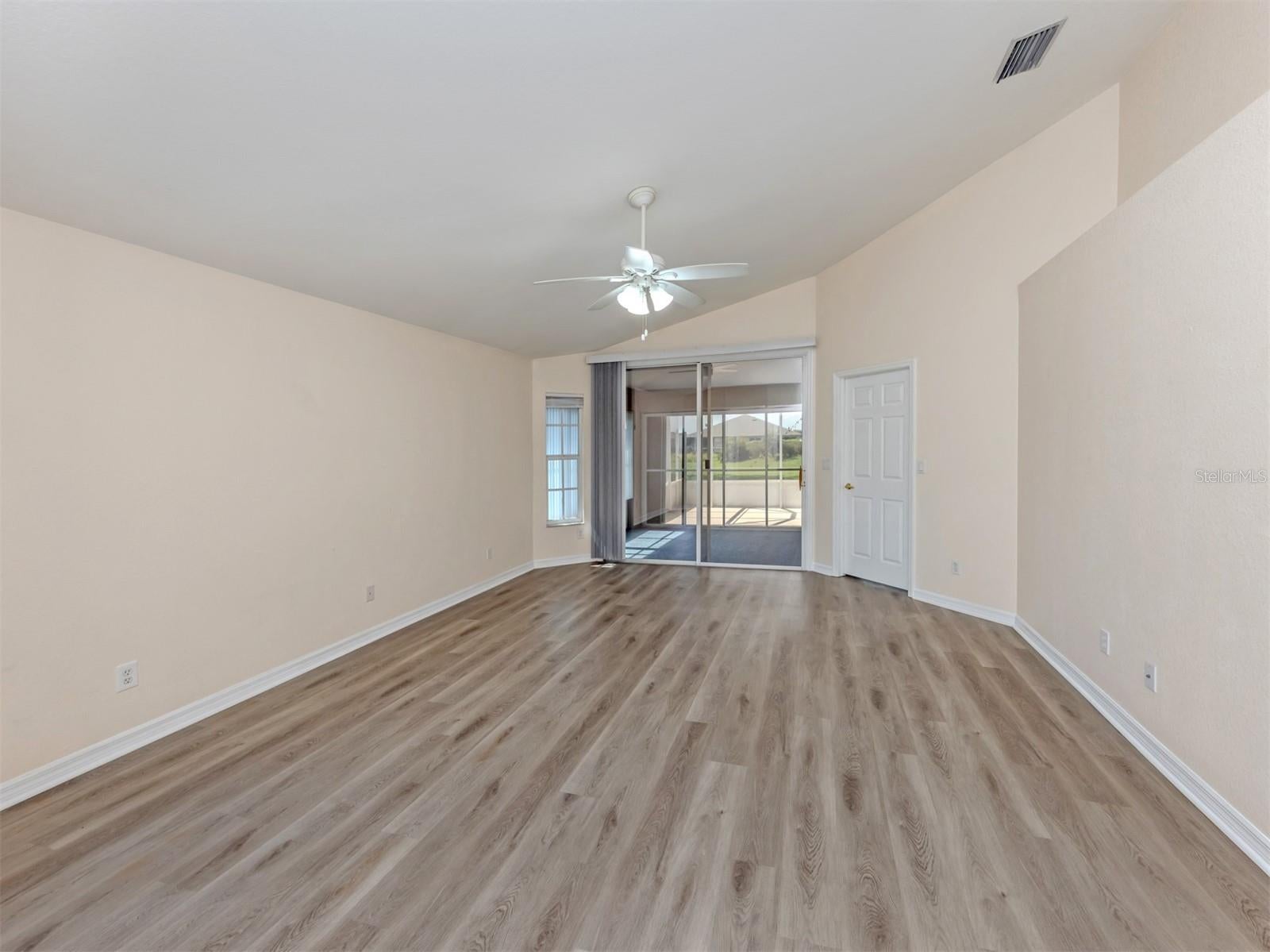 4265 FAIRWAY DRIVE, NORTH PORT, FL, 34287 4 4265 FAIRWAY DRIVE