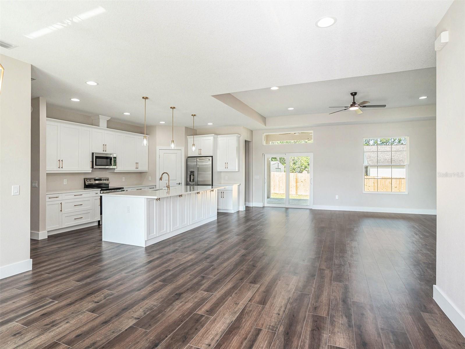 9416 BULLFROG COURT