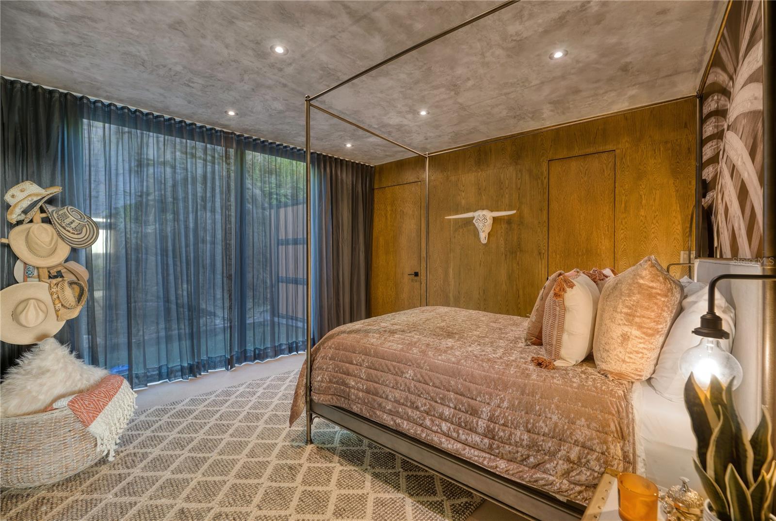 MAMEYES - Residential