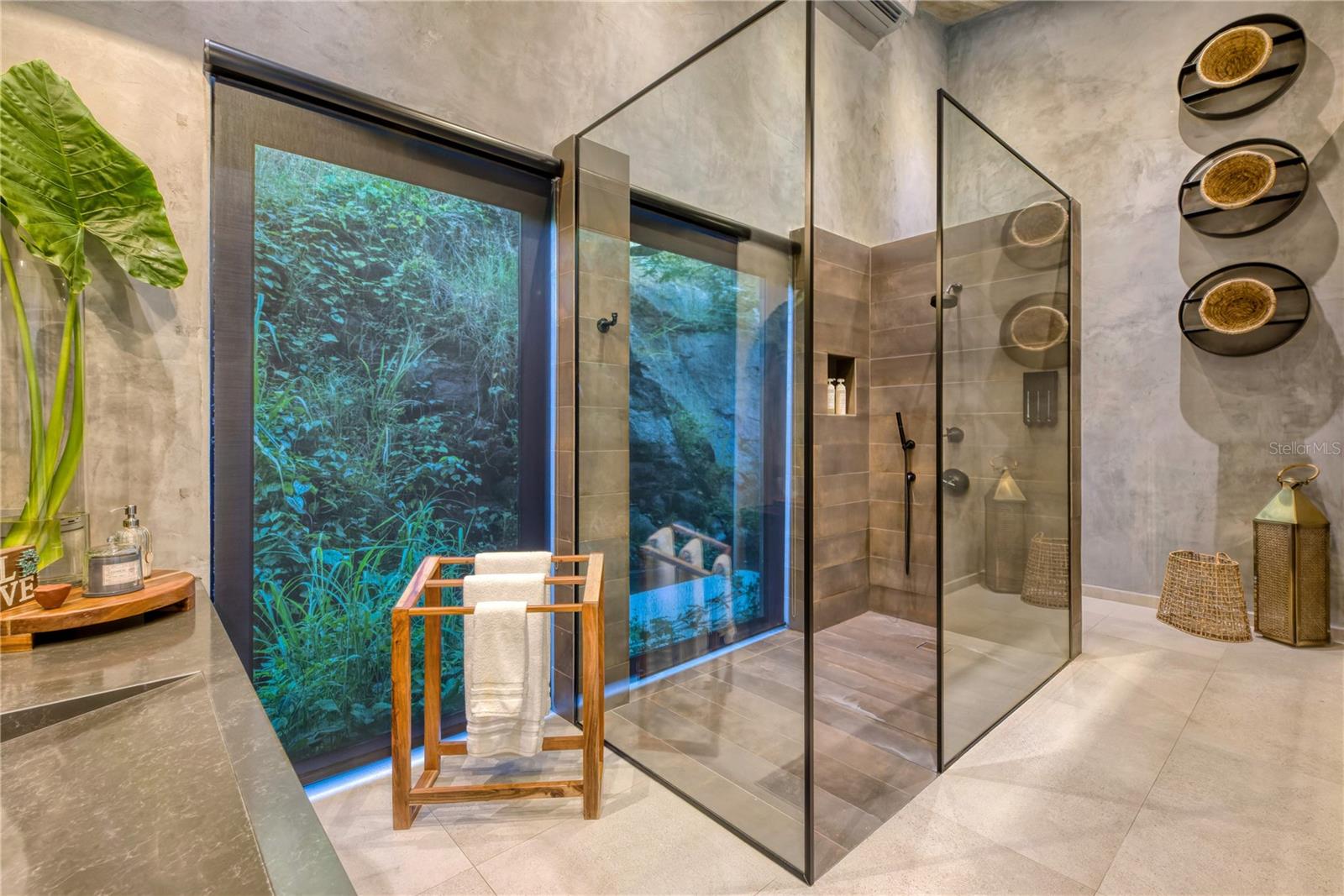 MAMEYES - Residential