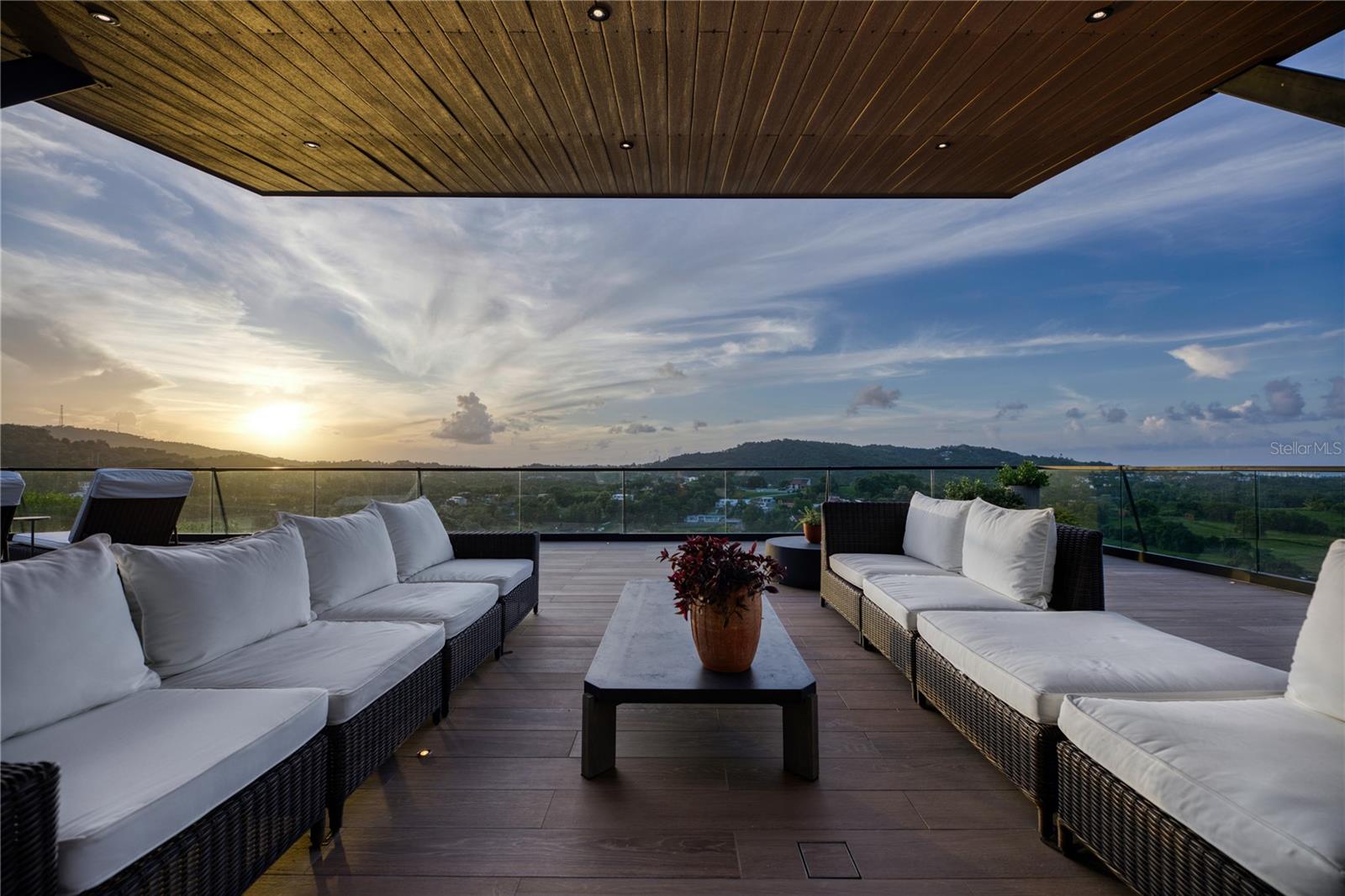 MAMEYES - Residential