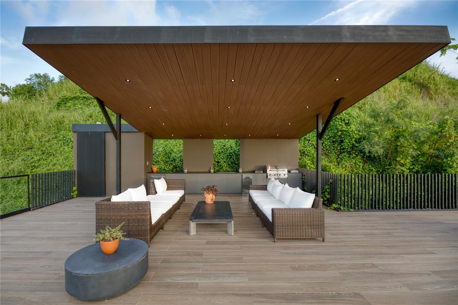 MAMEYES - Residential